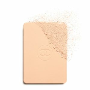 CHANEL Ultra Le Teint Compact B20 13 g