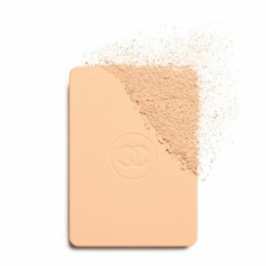 CHANEL Ultra Le Teint Compact B30 13 g