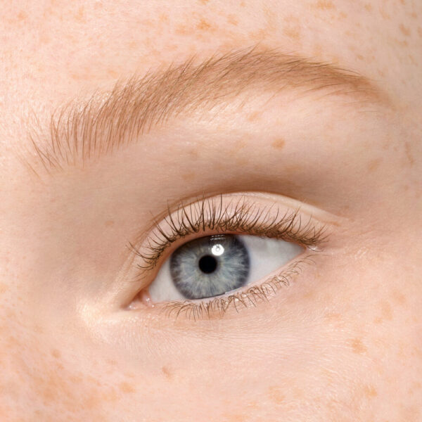 3346470439702-3-Guerlain-Brow-G-Eyebrow-Pen-02-Auburn.jpg