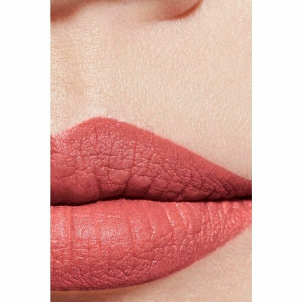 3145891626902-4-chanel-rouge-allure-velvet-69-abstrait-3,5-g.jpg