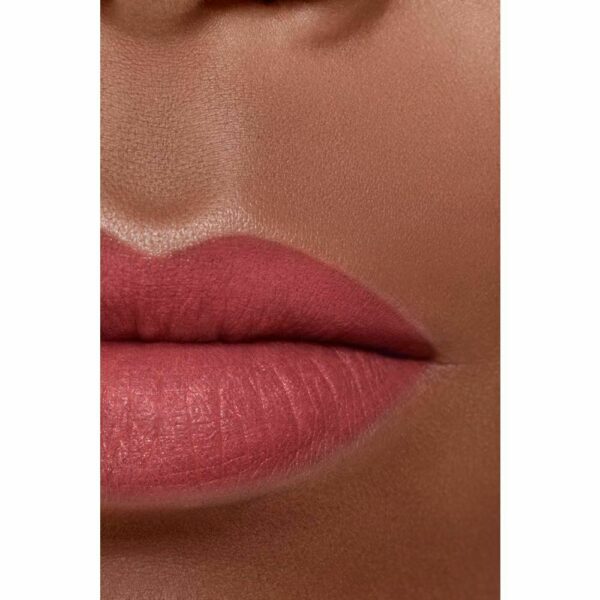 3145891626902-5-chanel-rouge-allure-velvet-69-abstrait-3,5-g.jpg