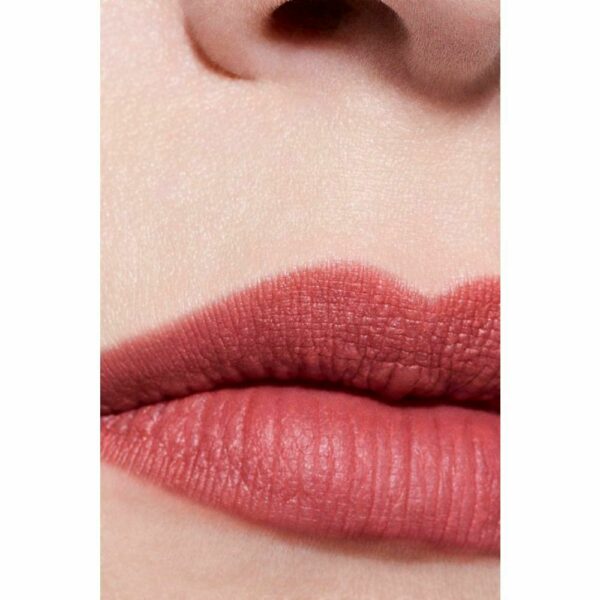 3145891626902-6-chanel-rouge-allure-velvet-69-abstrait-3,5-g.jpg