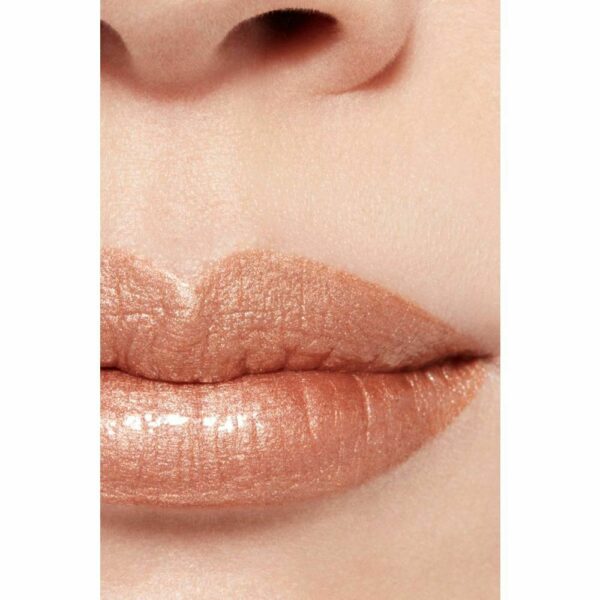 3145891650600-4-chanel-rouge-allure-laque-60-inflexible-5,5-ml.jpg