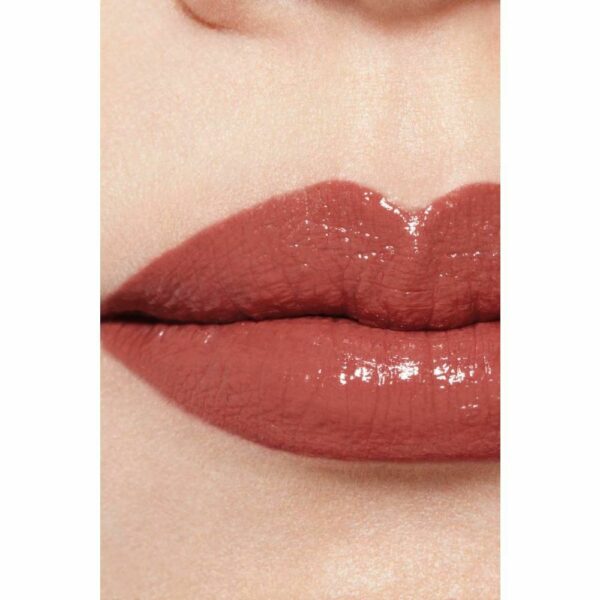 3145891650631-4-chanel-rouge-allure-laque-63-ultimate-5,5-ml.jpg